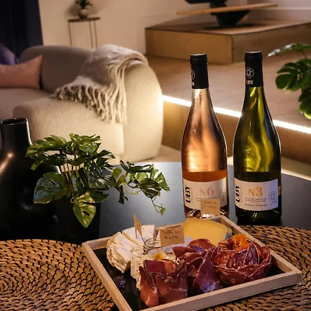 Koon Loft Balneo, Sauna & Evasion Apartment Granville