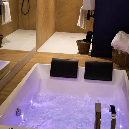 Koon Loft Balneo, Sauna & Evasion *