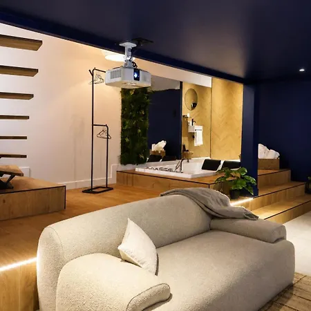 Koon Loft Balneo, Sauna & Evasion Apartment Granville